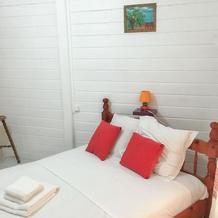 Villa Carbet: Seaside 3-Bedroom with Private Pool and Garden Le Carbet Exterior photo